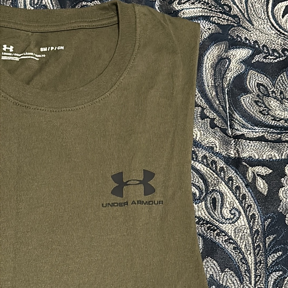 Under Armour Tank Top- Men - Picture 7 of 9